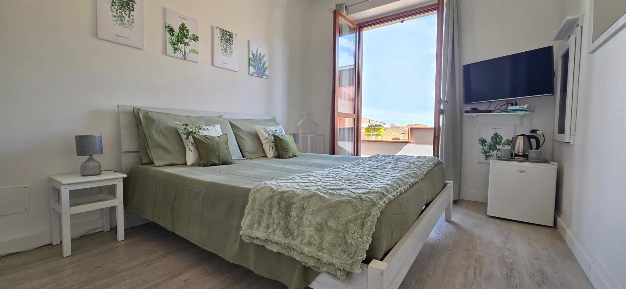 Casa Rosy - Stanza Privata Con Bagno Esclusivo E Parcheggio Gratuito Apartment Porto Torres Exterior photo