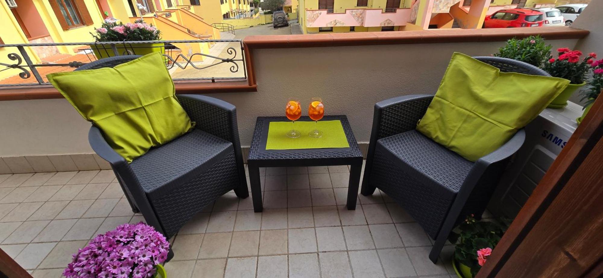 Casa Rosy - Stanza Privata Con Bagno Esclusivo E Parcheggio Gratuito Apartment Porto Torres Exterior photo